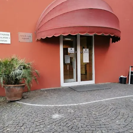 V Torre V Nigrisoli A Porta San Vitale ボローニャ