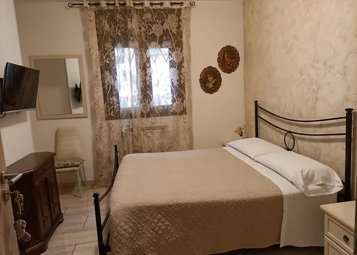 Gasthof V Torre V Nigrisoli A Porta San Vitale 3*