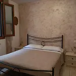 V Torre V Nigrisoli A Porta San Vitale 3* Bologna