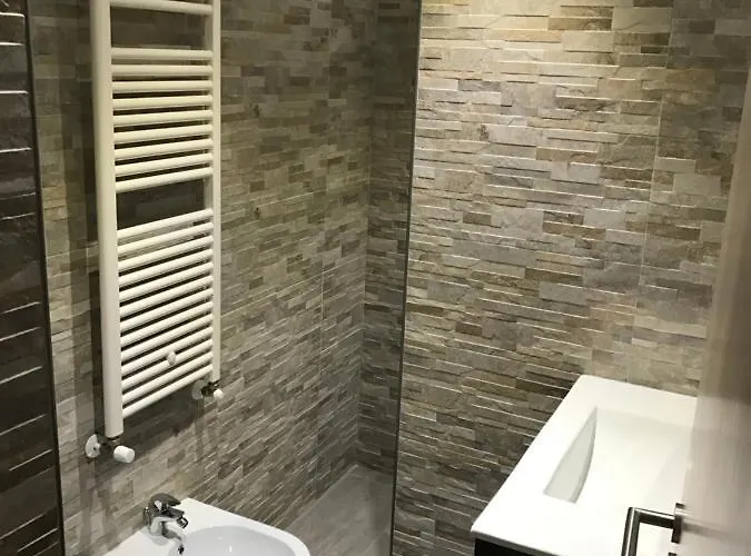 V Torre V Nigrisoli A Porta San Vitale Πανσιόν