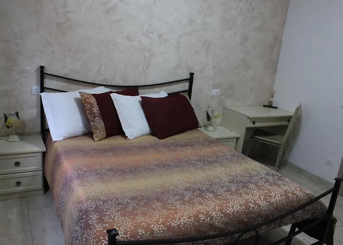 V Torre V Nigrisoli A Porta San Vitale Affittacamere Bologna