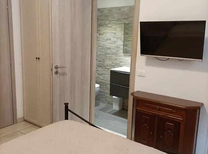 V Torre V Nigrisoli A Porta San Vitale 3* Μπολόνια