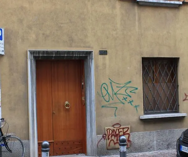 V Torre V Nigrisoli A Porta San Vitale Gæstehus Bologna